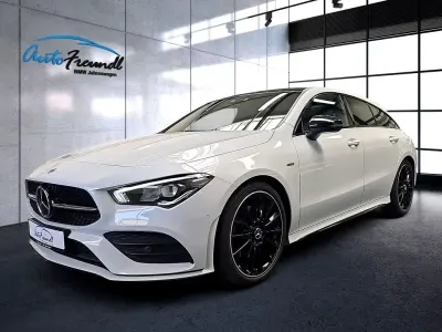 Gebraucht Mercedes CLA250e Shooting Brake AMG 224 PS (164 kW) 2021 Weiß Kombi