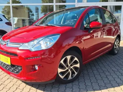 Gebraucht Citroën C3 PureTech 82 PS (60 kW) 2016 Rot Limousine