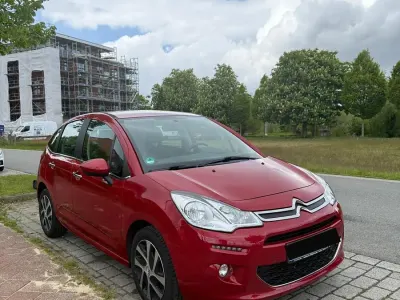 Usado Citroën C3 69 CV (50 kW) 2016 Rojo Utilitario