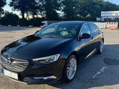 Gebraucht Opel Insignia Sport 165 PS (121 kW) 2017 Schwarz Limousine