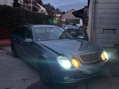 Gebraucht Mercedes E320 224 PS (164 kW) 2003 Blau Kombi
