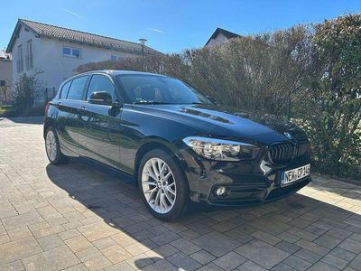 Gebraucht BMW 116 Sport Line 109 PS (80 kW) 2017 Schwarz Kleinwagen