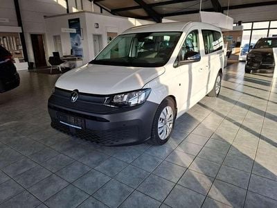 Gebraucht VW Caddy Maxi Basis 122 PS (89 kW) 2021 Candyweiß Van / Kleinbus