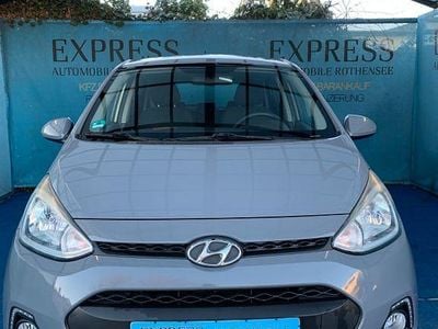 Gebraucht Hyundai i10 Intro Edition 87 PS (63 kW) 2014 Grau Kleinwagen