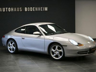 Porsche 911 Carrera