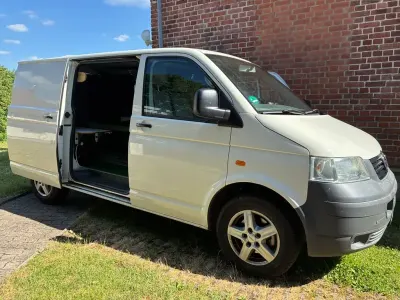 Gebraucht VW T5 105 PS (77 kW) 2015 Weiß Van