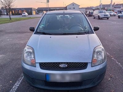 Blau Gebraucht 2007 Ford Fiesta Kleinwagen | 1.500 € (Fairer Preis)