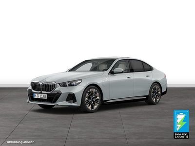 Occasion BMW 550e M Sport 489 PK (359 kW) 2025 Grijs Sedan