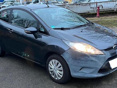 Grau Gebraucht 2010 Ford Fiesta Kleinwagen | 1.599 € (Superpreis)