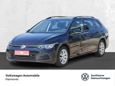 Gebraucht VW Golf VIII Life 150 PS (110 kW) 2022 Deep black (metallic) Kombi
