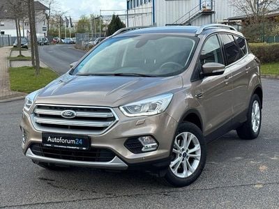 Gebraucht Ford Kuga Titanium 150 PS (110 kW) 2019 Silber SUV