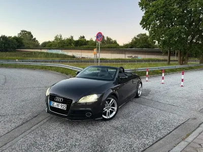 Gebraucht Audi TT Roadster Design 160 PS (117 kW) 2014 Grau Cabrio