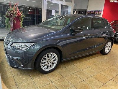 Grau (metallic) Gebraucht 2024 Seat Ibiza FR Kleinwagen | 18.990 € (Fairer Preis)