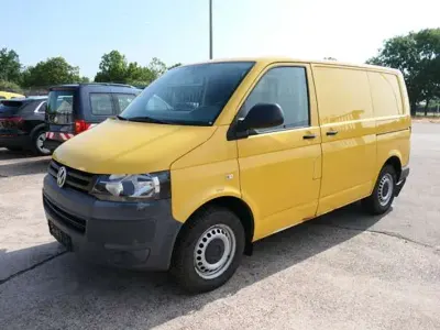 Gebraucht VW T5 84 PS (61 kW) 2011 Ginstergelb r1032 Van