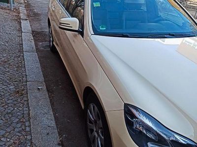 Gebraucht Mercedes E200 136 PS (100 kW) 2016 Beige Kombi