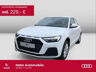 Gebraucht Audi A1 Advanced Plus 116 PS (85 kW) 2026 Gletscherweiß metallic SUV