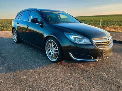 Schwarz Gebraucht 2016 Opel Insignia Kombi | 6.499 € (Fairer Preis)