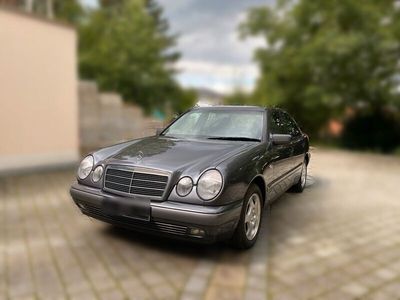 gebraucht Mercedes E220 CDI Baujahr 1999