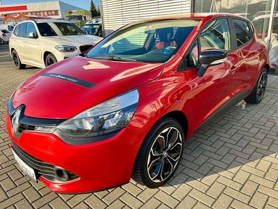 Gebraucht Renault Clio IV 73 PS (53 kW) 2015 Rot Limousine