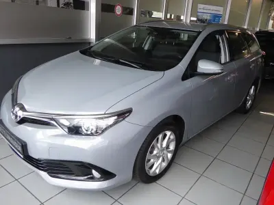 Gebraucht Toyota Auris Touring Sports Comfort 116 PS (85 kW) 2018 Grau Kombi