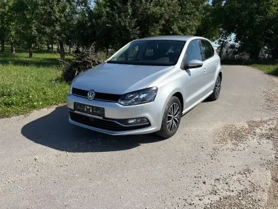 Gebraucht VW Polo Allstar 90 PS (66 kW) 2016 Silber Limousine
