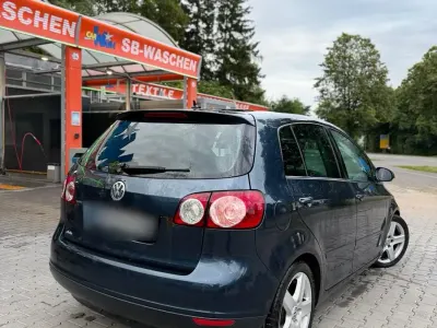 Gebraucht VW Golf V 140 PS (102 kW) 2007 Blau Limousine