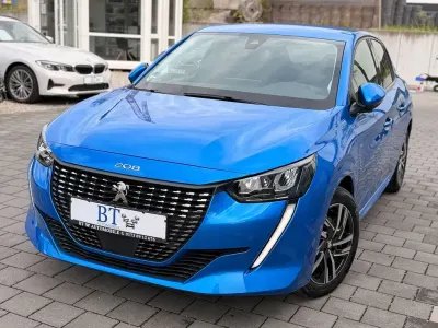 Gebraucht Peugeot 208 Allure 101 PS (74 kW) 2021 Blau Kleinwagen