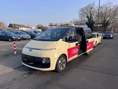 Gebraucht Hyundai Staria Prime 177 PS (130 kW) 2023 Schwarz Van / Kleinbus