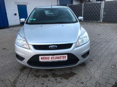 Gebraucht Ford Focus Style 101 PS (74 kW) 2009 Silber Limousine
