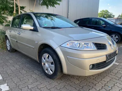 Gebraucht Renault Mégane 112 PS (82 kW) 2007 Andere farben Limousine