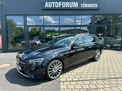 Używany Mercedes E300 AMG line 265 KM (194 kW) 2022 Czarny Kombi