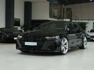 Używany Audi RS7 Sportback 600 KM (441 kW) 2022 Czarny Hatchback