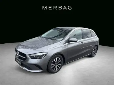 Gebraucht Mercedes B180 136 PS (100 kW) 2025 Metalliclack mountaingrau Van / Kleinbus