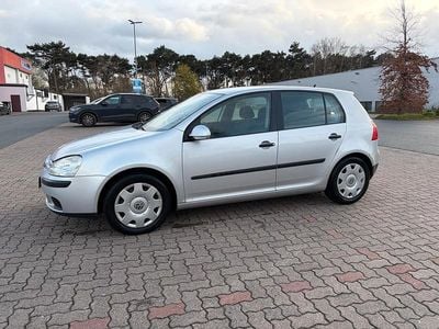 Gebraucht VW Golf V 105 PS (77 kW) 2006 Silber Kleinwagen