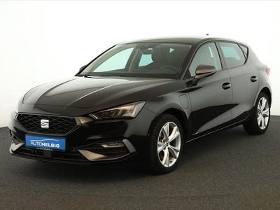 Gebraucht Seat Leon FR 204 PS (150 kW) 2023 Mitternachtsschwarz metallic SUV