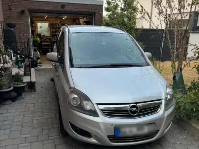 Gebraucht Opel Zafira 150 PS (110 kW) 2009 Silber Van / Kleinbus