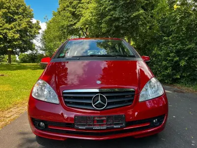 Gebraucht Mercedes A160 Avantgarde 95 PS (69 kW) 2009 Rot Van / Kleinbus
