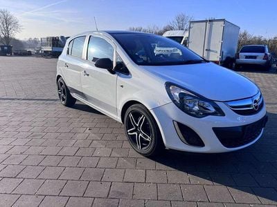 Gebraucht Opel Corsa Sport 131 PS (96 kW) 2013 Weiß Limousine