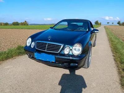 Gebraucht Mercedes CLK230 Avantgarde 197 PS (144 kW) 2001 Schwarz Cabrio