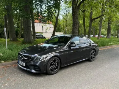 Gebraucht Mercedes C300 245 PS (180 kW) 2019 Grau Limousine