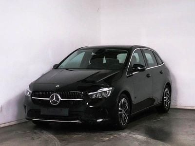 Schwarz Gebraucht 2024 Mercedes B180 Progressive Van / Kleinbus | 26.885 € (Guter Preis)