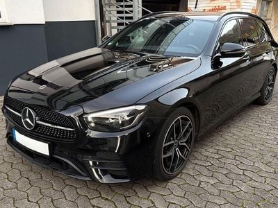 Gebraucht Mercedes E220 AMG 194 PS (142 kW) 2022 Schwarz Kombi