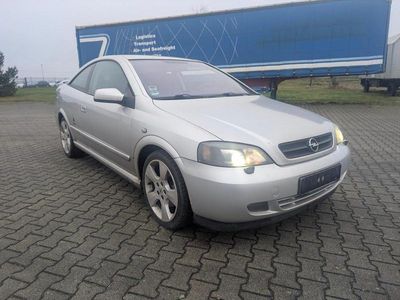 Gebraucht Opel Astra 146 PS (107 kW) 2003 Silber Coupé