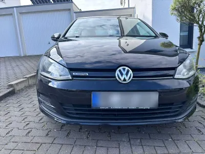 Gebraucht VW Golf VII Trendline 110 PS (80 kW) 2016 Schwarz Limousine