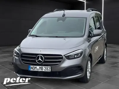 Gebraucht Mercedes T180 Progressive 116 PS (85 kW) 2025 Chromitgrau metallic Van / Kleinbus
