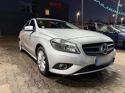 Silber Gebraucht 2014 Mercedes A200 Kleinwagen | 13.499 € (Fairer Preis)