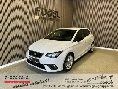 Gebraucht Seat Ibiza FR-Line 95 PS (69 kW) 2025 "nevada" weiss Kleinwagen