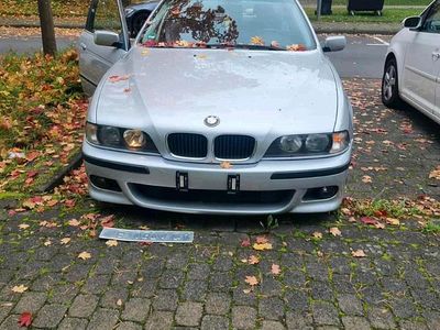 BMW 528