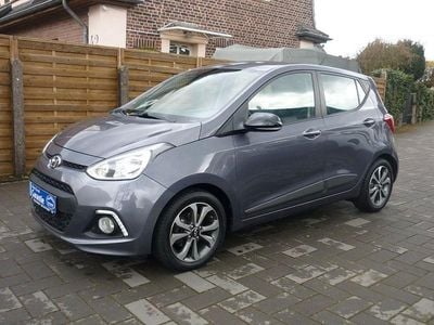 Gebraucht Hyundai i10 Style 87 PS (63 kW) 2015 Grau Kleinwagen