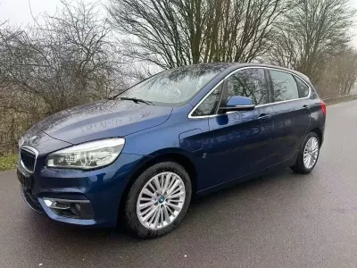 Gebraucht BMW 225 Active Tourer Luxury Line 136 PS (100 kW) 2017 Blau Van / Kleinbus